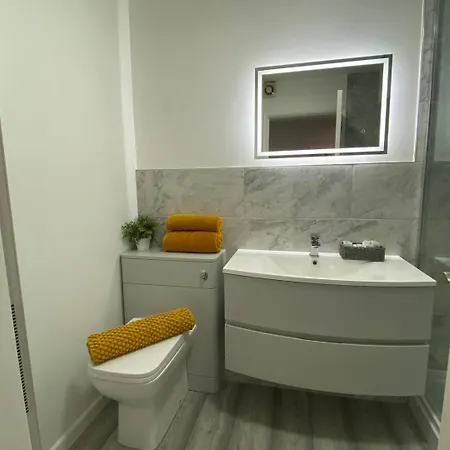The Coach House Dog Friendly Apartment